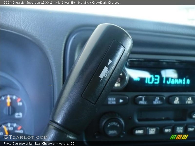 Silver Birch Metallic / Gray/Dark Charcoal 2004 Chevrolet Suburban 1500 LS 4x4