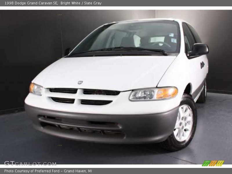 Bright White / Slate Gray 1998 Dodge Grand Caravan SE