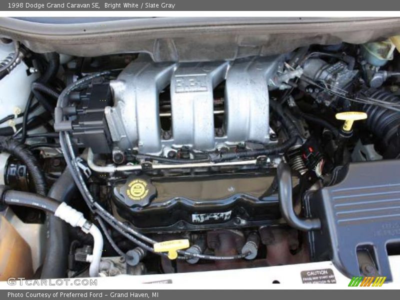 Bright White / Slate Gray 1998 Dodge Grand Caravan SE