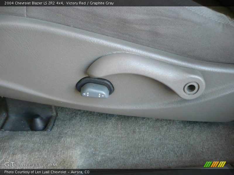 Victory Red / Graphite Gray 2004 Chevrolet Blazer LS ZR2 4x4