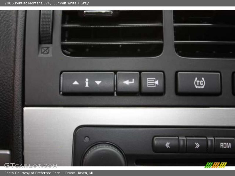 Summit White / Gray 2006 Pontiac Montana SV6