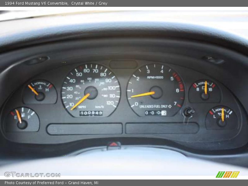 Crystal White / Grey 1994 Ford Mustang V6 Convertible
