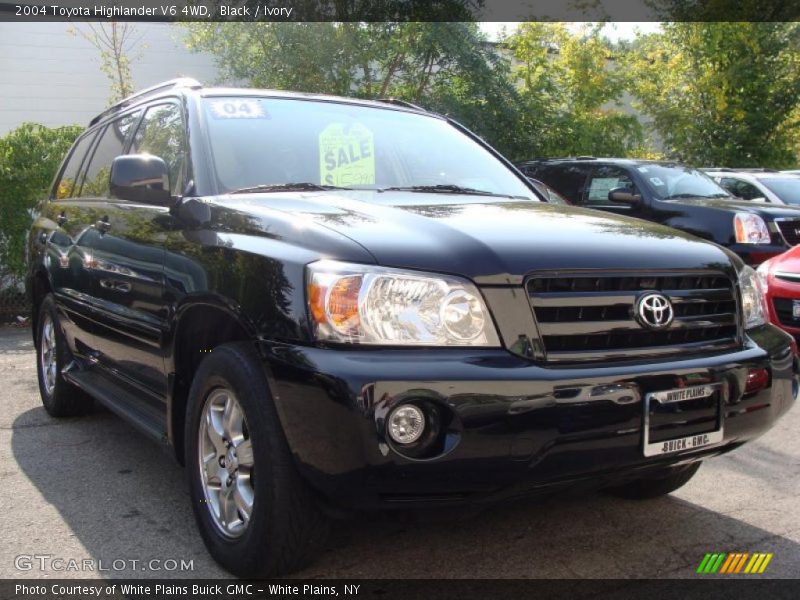 Black / Ivory 2004 Toyota Highlander V6 4WD