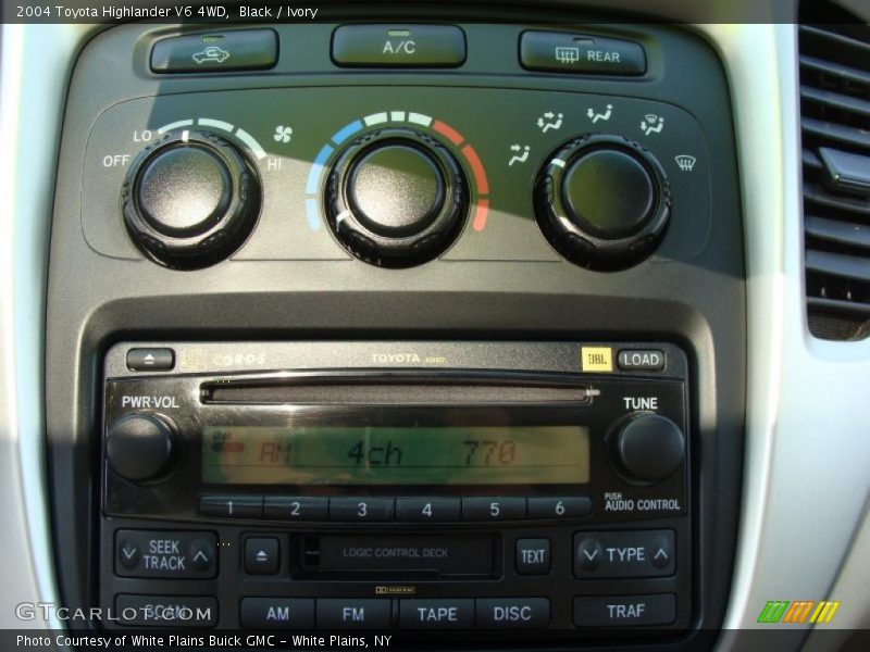 Black / Ivory 2004 Toyota Highlander V6 4WD