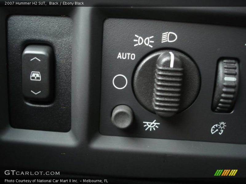 Black / Ebony Black 2007 Hummer H2 SUT