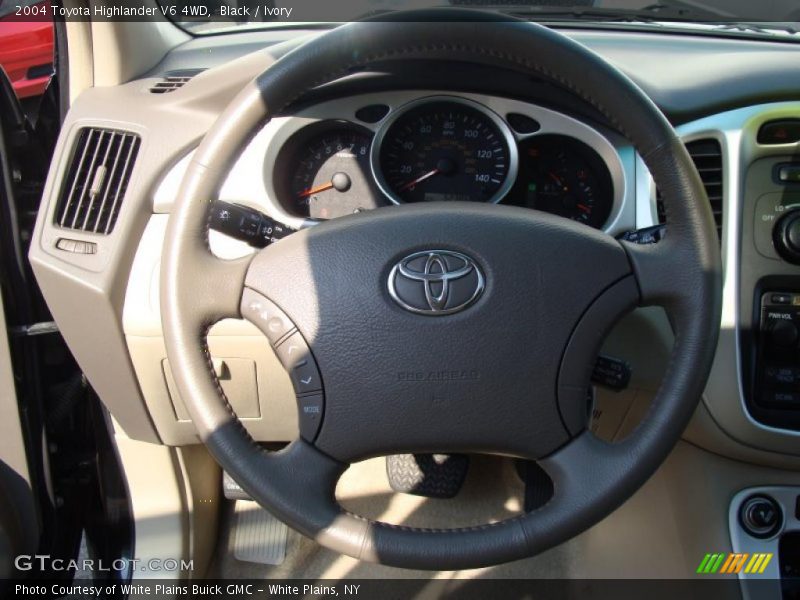 Black / Ivory 2004 Toyota Highlander V6 4WD