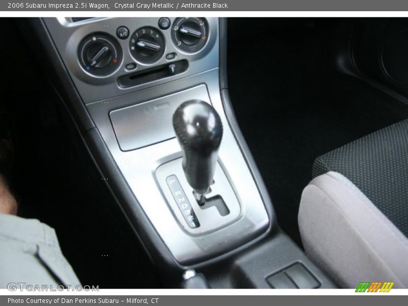 Crystal Gray Metallic / Anthracite Black 2006 Subaru Impreza 2.5i Wagon