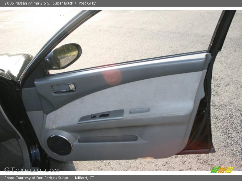 Super Black / Frost Gray 2005 Nissan Altima 2.5 S