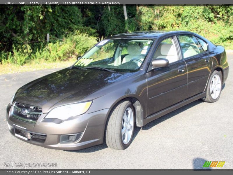 Deep Bronze Metallic / Warm Ivory 2009 Subaru Legacy 2.5i Sedan
