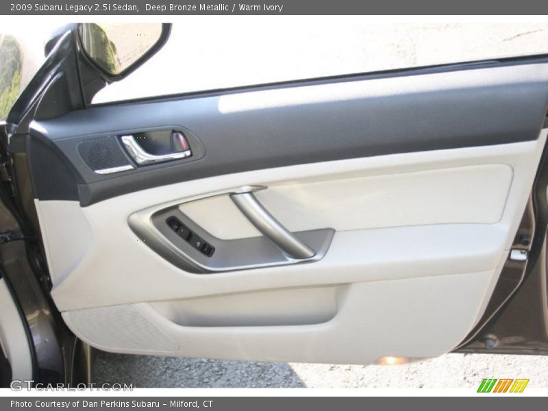 Deep Bronze Metallic / Warm Ivory 2009 Subaru Legacy 2.5i Sedan