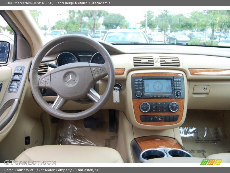 Sand Beige Metallic / Macadamia 2008 Mercedes-Benz R 350