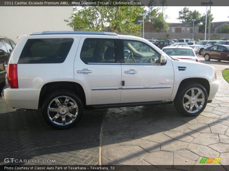 White Diamond Tricoat / Cashmere/Cocoa 2011 Cadillac Escalade Premium AWD