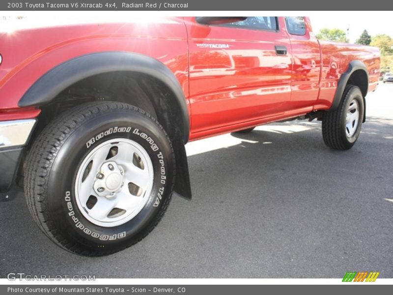 Radiant Red / Charcoal 2003 Toyota Tacoma V6 Xtracab 4x4