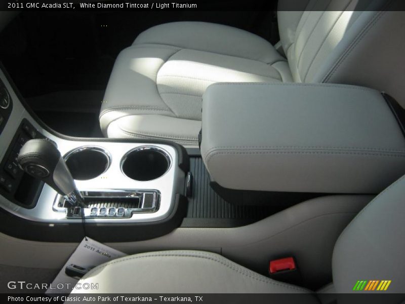 White Diamond Tintcoat / Light Titanium 2011 GMC Acadia SLT