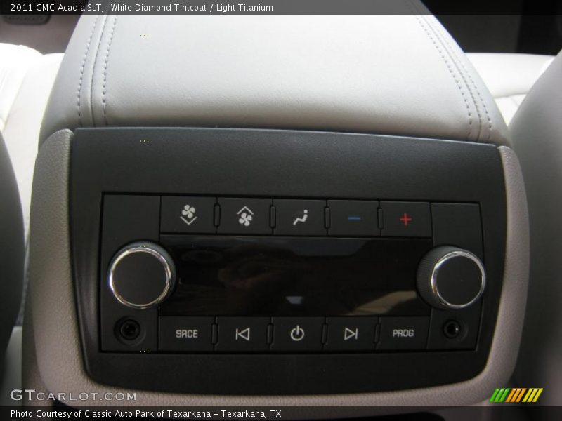 White Diamond Tintcoat / Light Titanium 2011 GMC Acadia SLT
