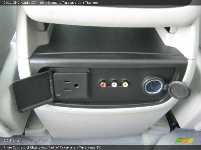 White Diamond Tintcoat / Light Titanium 2011 GMC Acadia SLT