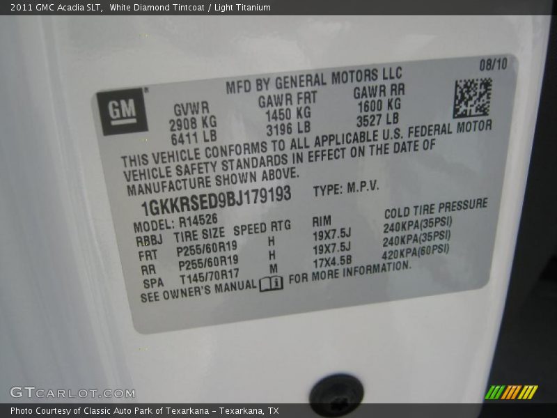 White Diamond Tintcoat / Light Titanium 2011 GMC Acadia SLT