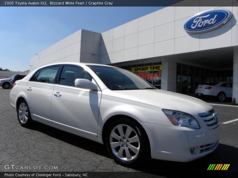 Blizzard White Pearl / Graphite Gray 2005 Toyota Avalon XLS