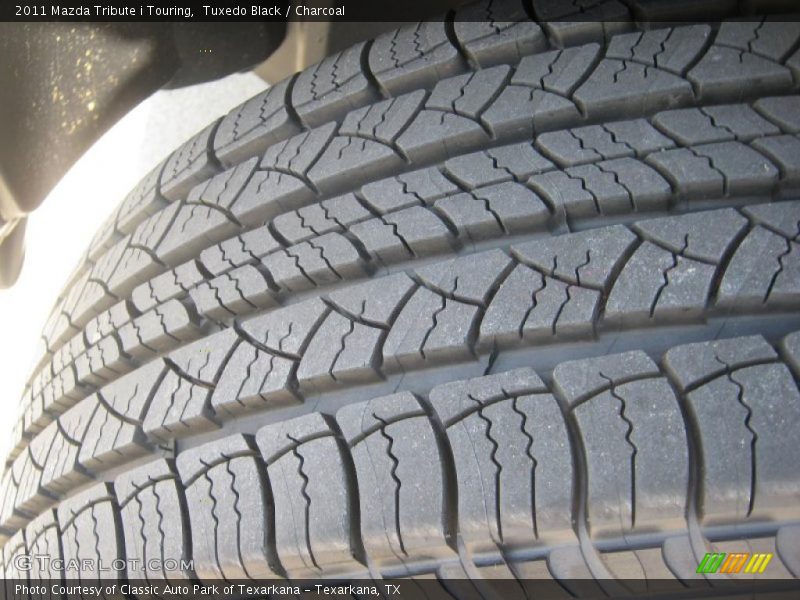 Tuxedo Black / Charcoal 2011 Mazda Tribute i Touring