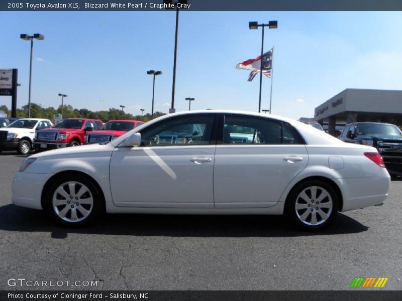 Blizzard White Pearl / Graphite Gray 2005 Toyota Avalon XLS