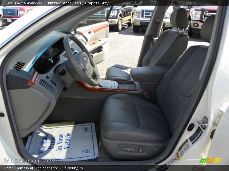 Blizzard White Pearl / Graphite Gray 2005 Toyota Avalon XLS