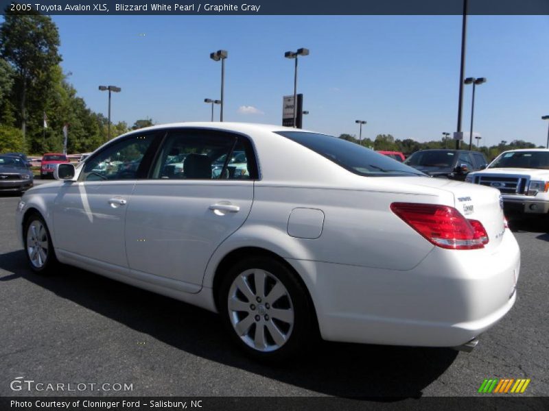 Blizzard White Pearl / Graphite Gray 2005 Toyota Avalon XLS