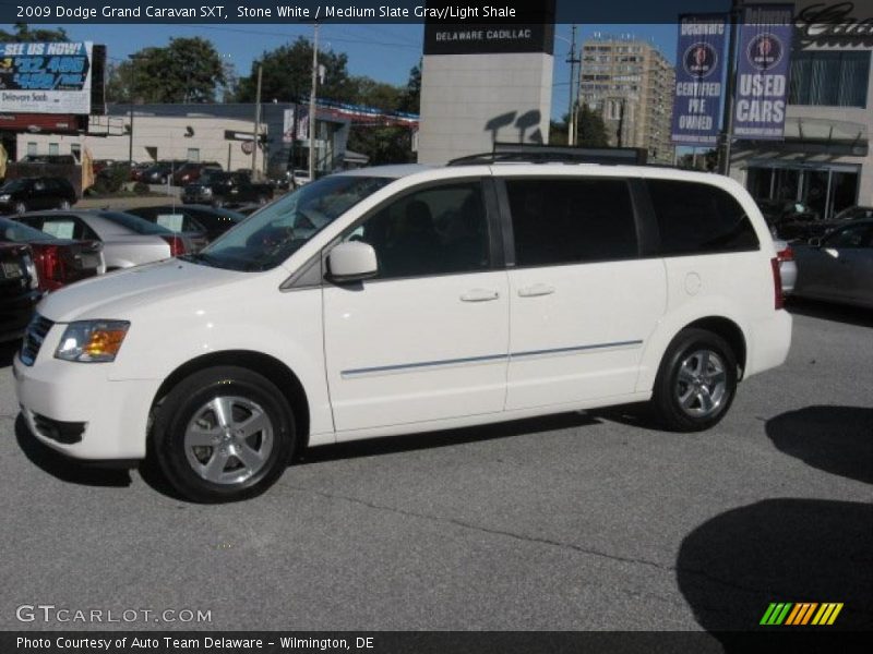 Stone White / Medium Slate Gray/Light Shale 2009 Dodge Grand Caravan SXT