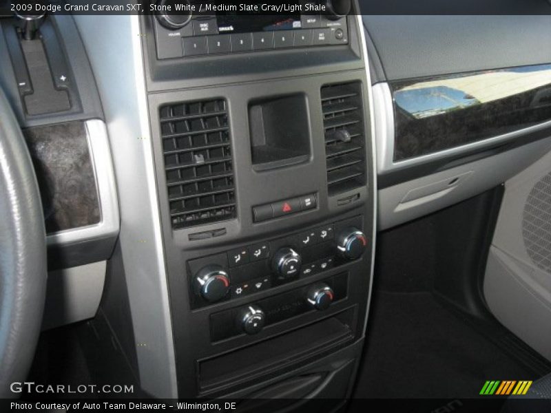 Stone White / Medium Slate Gray/Light Shale 2009 Dodge Grand Caravan SXT