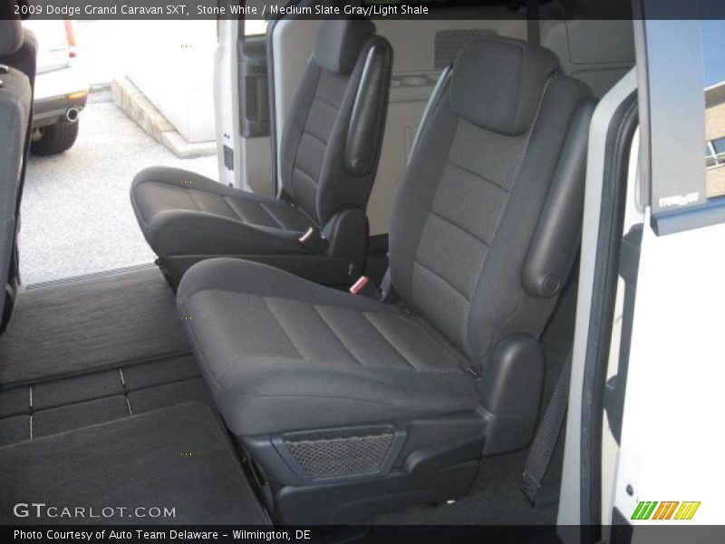Stone White / Medium Slate Gray/Light Shale 2009 Dodge Grand Caravan SXT