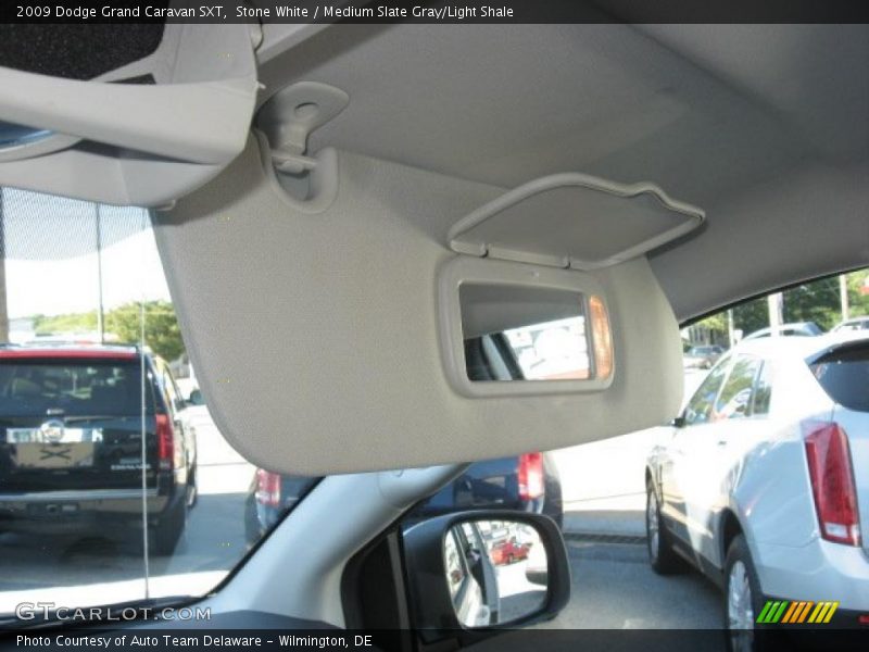 Stone White / Medium Slate Gray/Light Shale 2009 Dodge Grand Caravan SXT