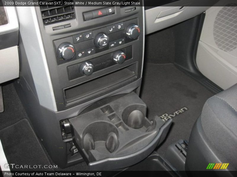 Stone White / Medium Slate Gray/Light Shale 2009 Dodge Grand Caravan SXT