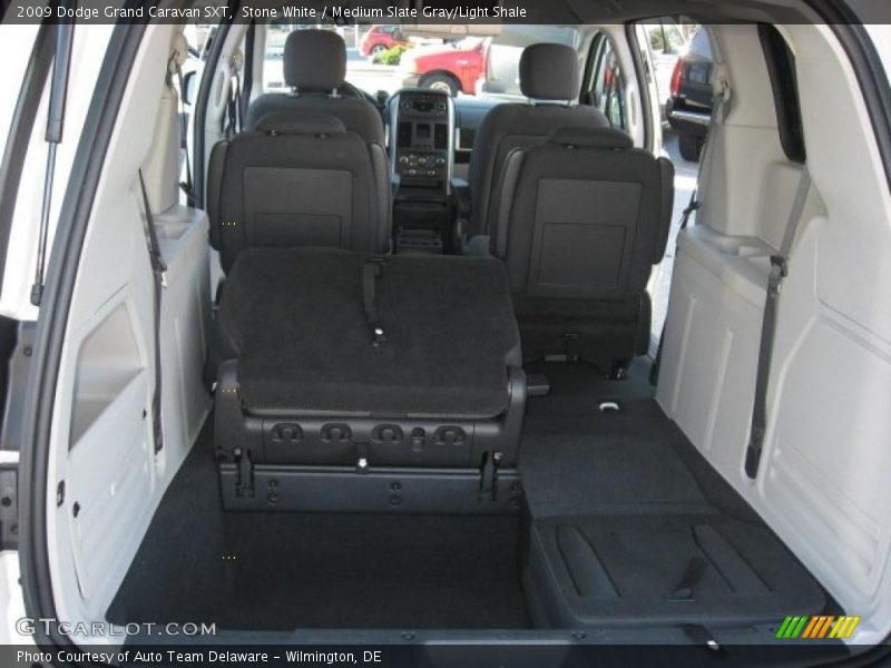 Stone White / Medium Slate Gray/Light Shale 2009 Dodge Grand Caravan SXT