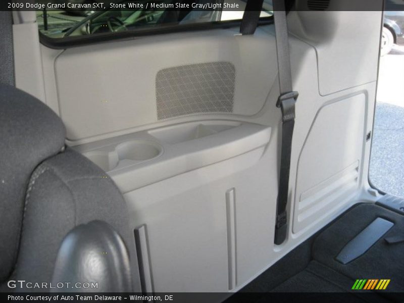 Stone White / Medium Slate Gray/Light Shale 2009 Dodge Grand Caravan SXT