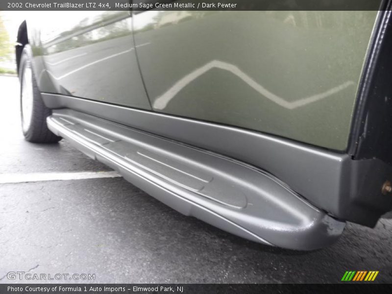 Medium Sage Green Metallic / Dark Pewter 2002 Chevrolet TrailBlazer LTZ 4x4