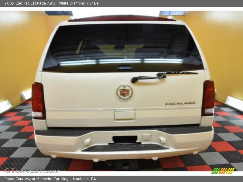 White Diamond / Shale 2005 Cadillac Escalade AWD