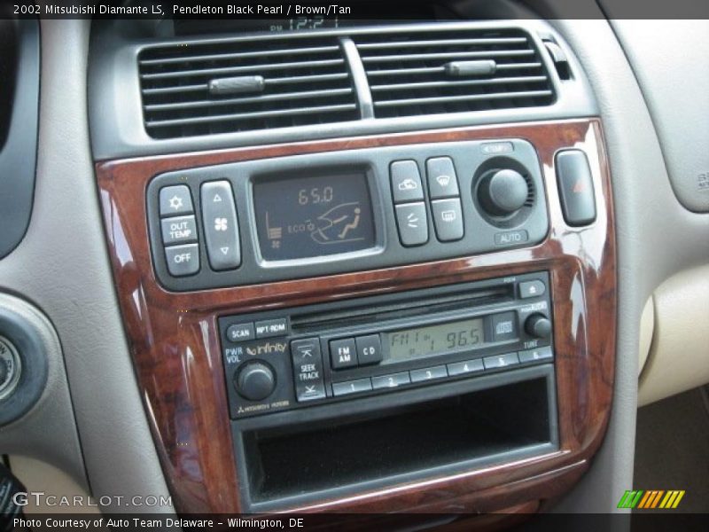 Pendleton Black Pearl / Brown/Tan 2002 Mitsubishi Diamante LS