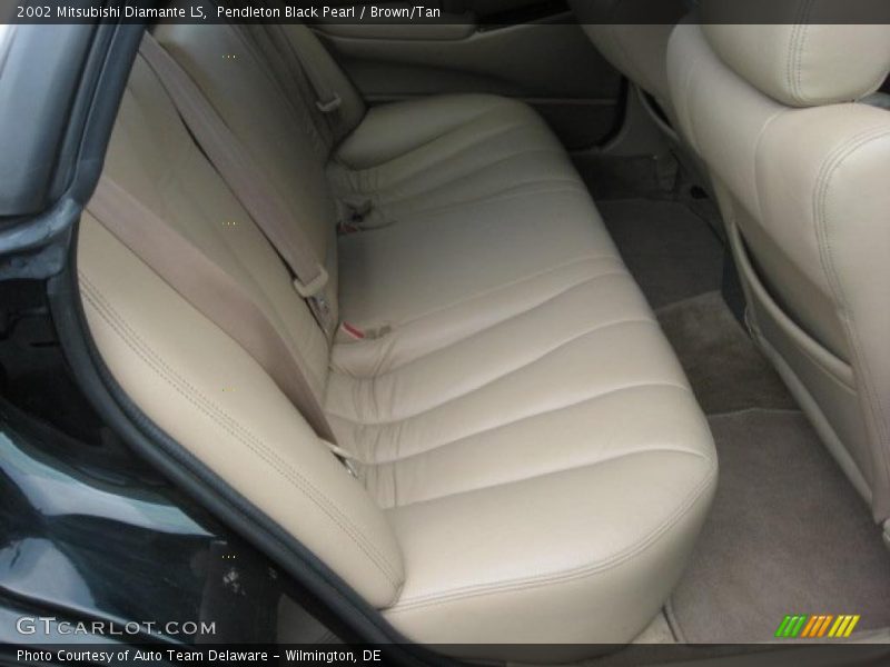 Pendleton Black Pearl / Brown/Tan 2002 Mitsubishi Diamante LS