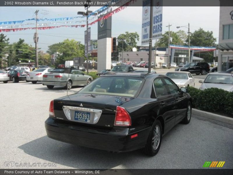Pendleton Black Pearl / Brown/Tan 2002 Mitsubishi Diamante LS