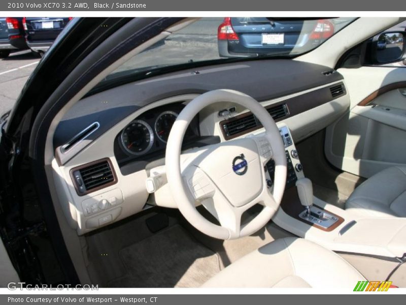 Black / Sandstone 2010 Volvo XC70 3.2 AWD
