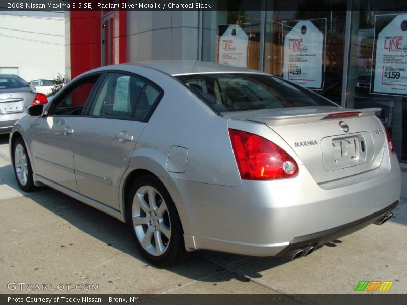Radiant Silver Metallic / Charcoal Black 2008 Nissan Maxima 3.5 SE
