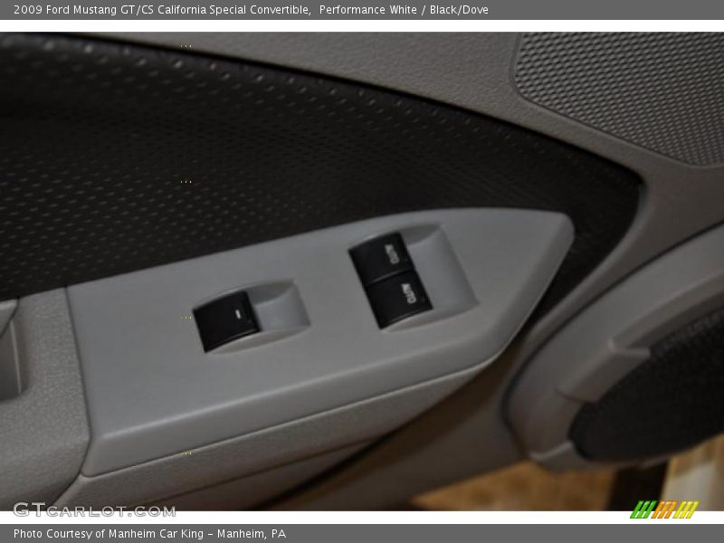 Performance White / Black/Dove 2009 Ford Mustang GT/CS California Special Convertible