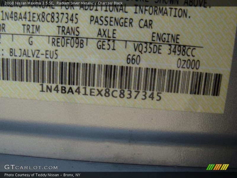 Radiant Silver Metallic / Charcoal Black 2008 Nissan Maxima 3.5 SE