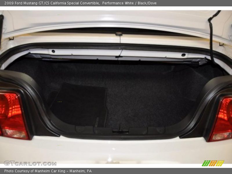 Performance White / Black/Dove 2009 Ford Mustang GT/CS California Special Convertible