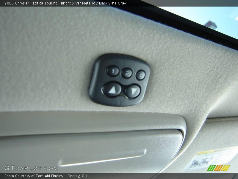 Bright Silver Metallic / Dark Slate Gray 2005 Chrysler Pacifica Touring
