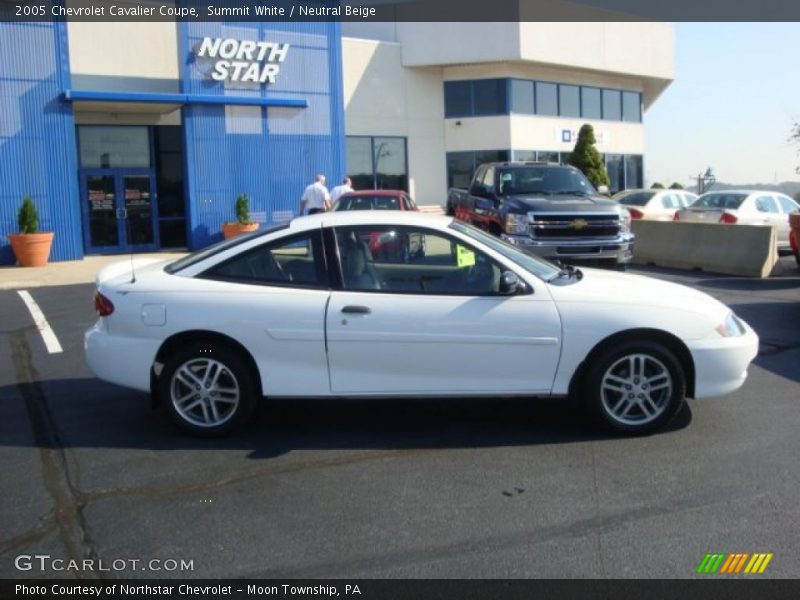 Summit White / Neutral Beige 2005 Chevrolet Cavalier Coupe