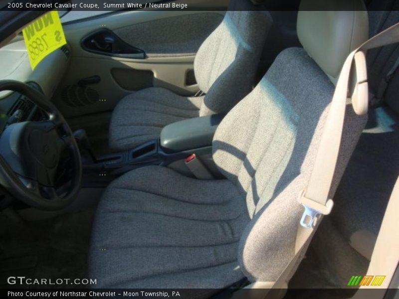 Summit White / Neutral Beige 2005 Chevrolet Cavalier Coupe