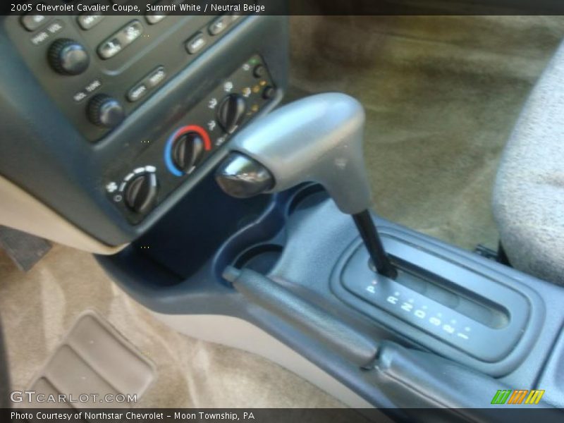 Summit White / Neutral Beige 2005 Chevrolet Cavalier Coupe