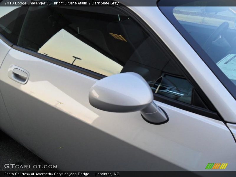 Bright Silver Metallic / Dark Slate Gray 2010 Dodge Challenger SE