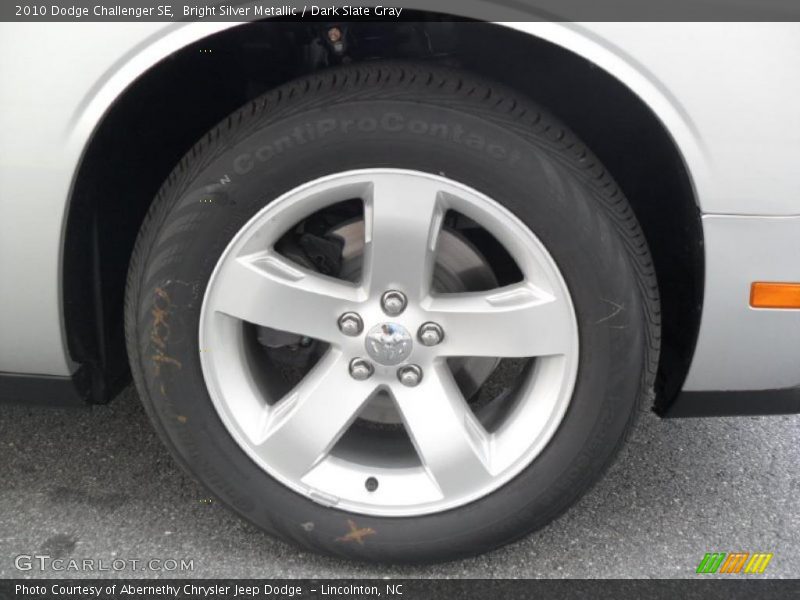 Bright Silver Metallic / Dark Slate Gray 2010 Dodge Challenger SE