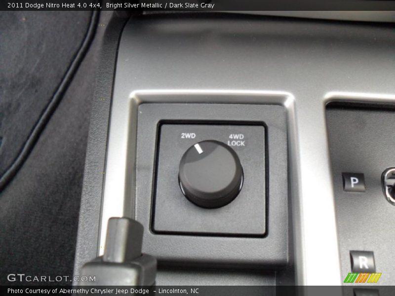 Bright Silver Metallic / Dark Slate Gray 2011 Dodge Nitro Heat 4.0 4x4